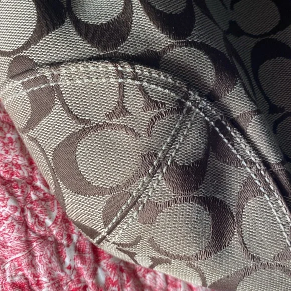 Coach HOBO Bag and Matching Wallet. Y2K and looking great./1 owner. Auth/Coach - Picture 10 of 16